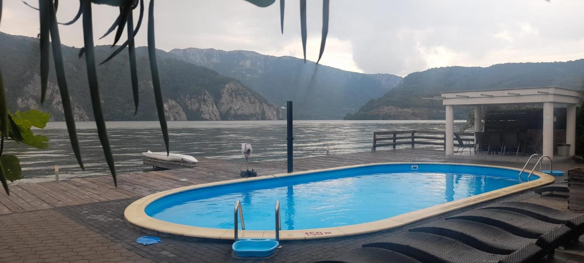 Exclusive Villa Ieşelniţa Kültér fotó